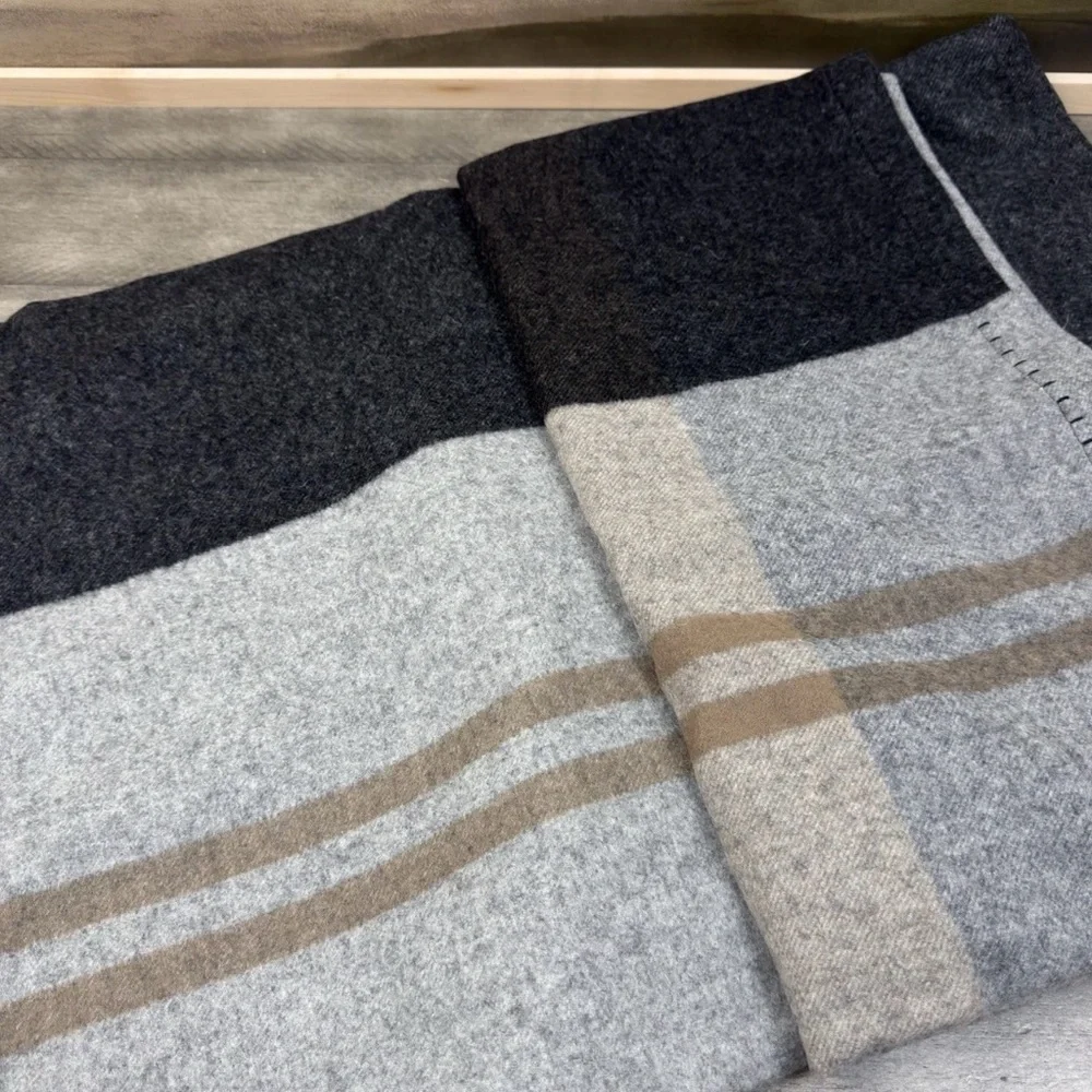 Williams Sonoma Lambswool Throw Blanket Gray Tan Multi 50x70